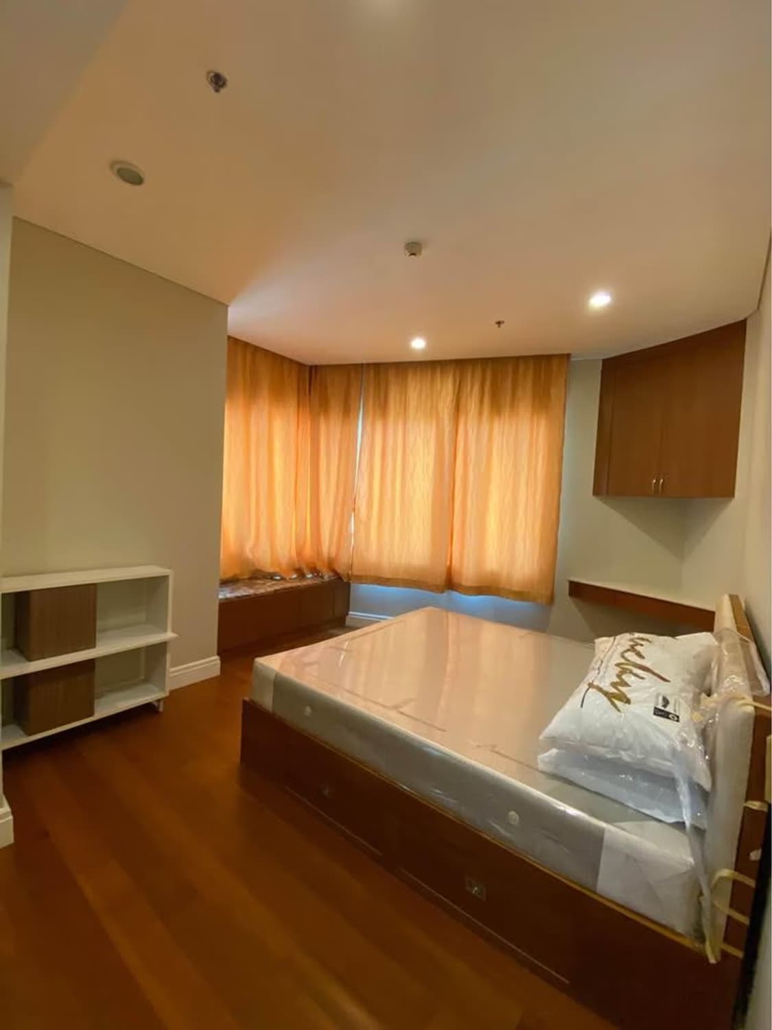 2 Bedroom Condo - Image 4