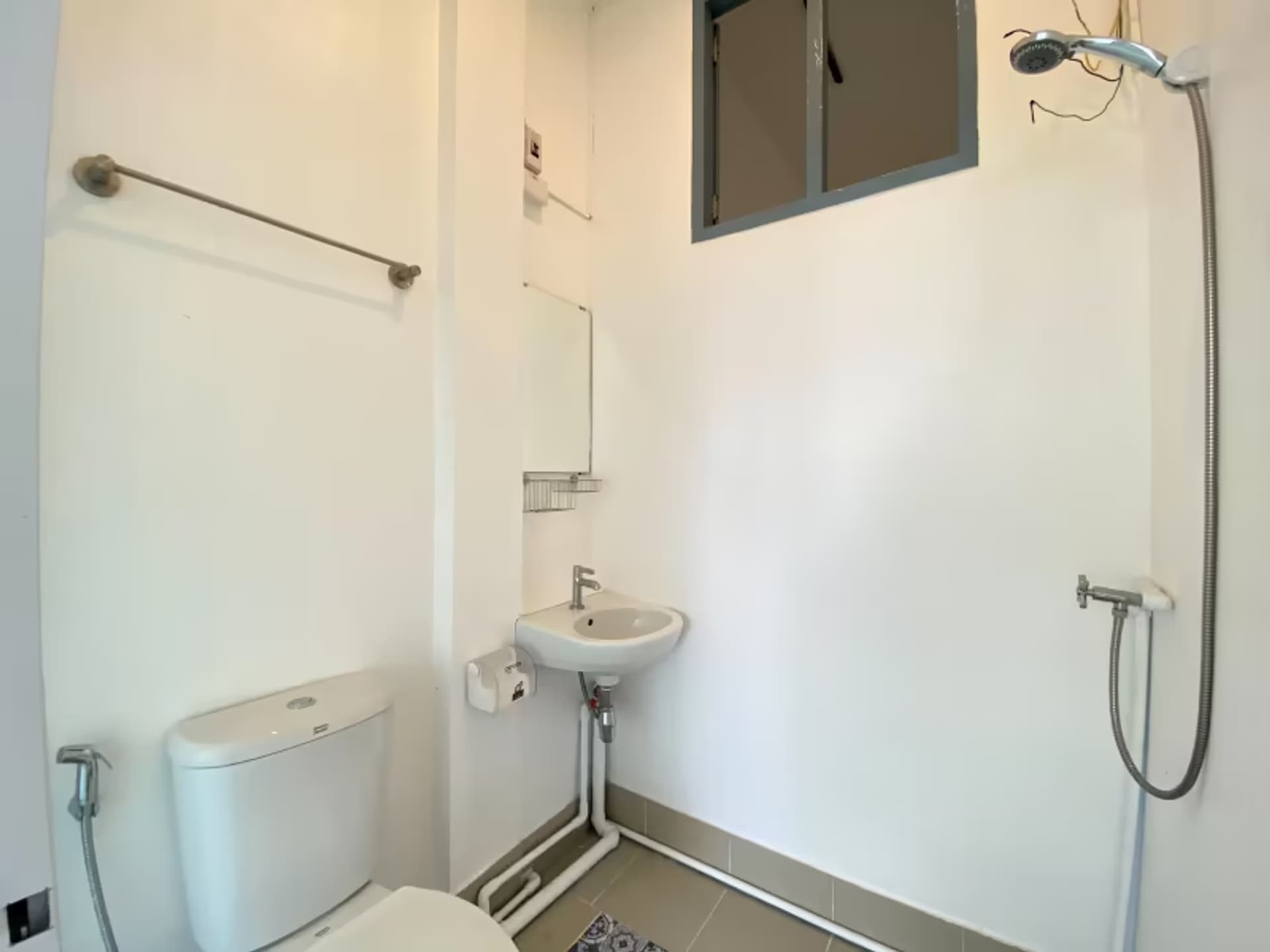 4 Bedroom House - Image 18
