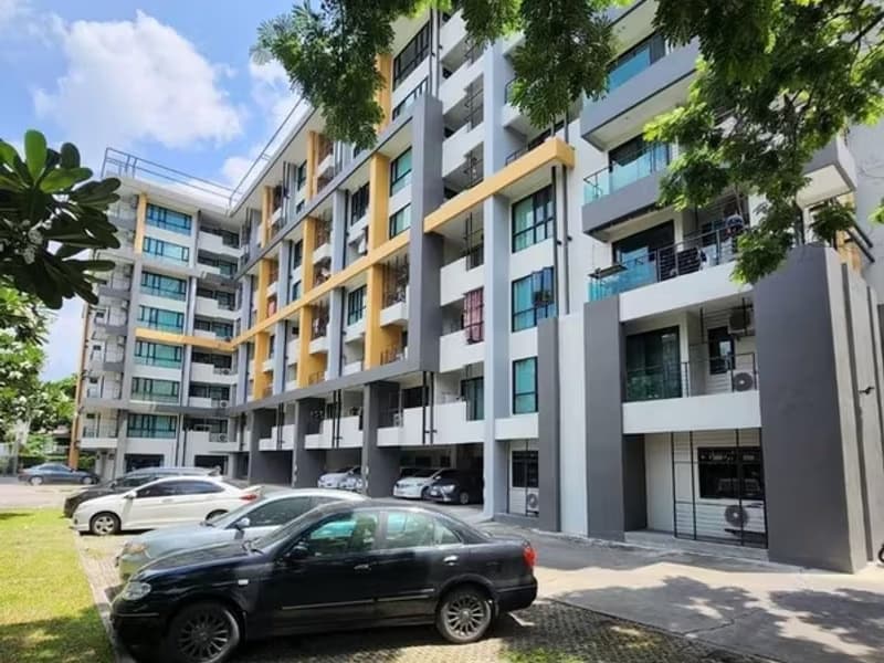 1 Bedroom Condo
