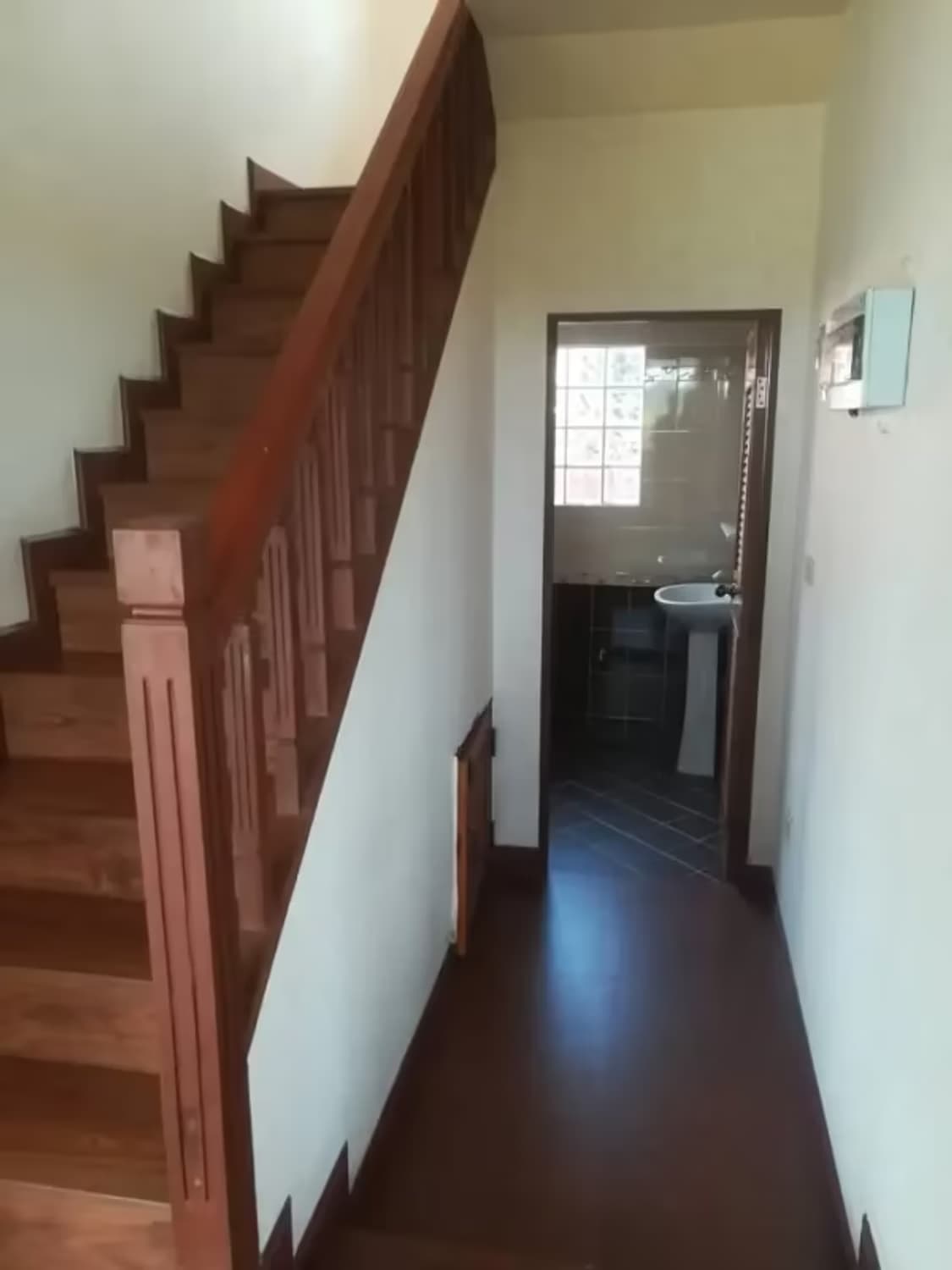 2 Bedroom House - Image 2