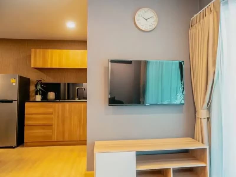 1 Bedroom Condo