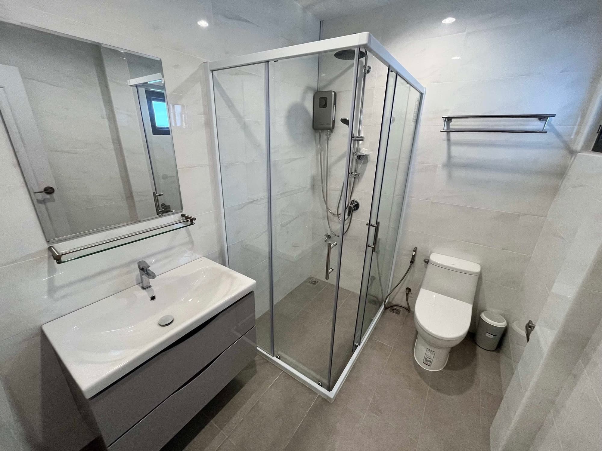 4 Bedroom House - Image 26
