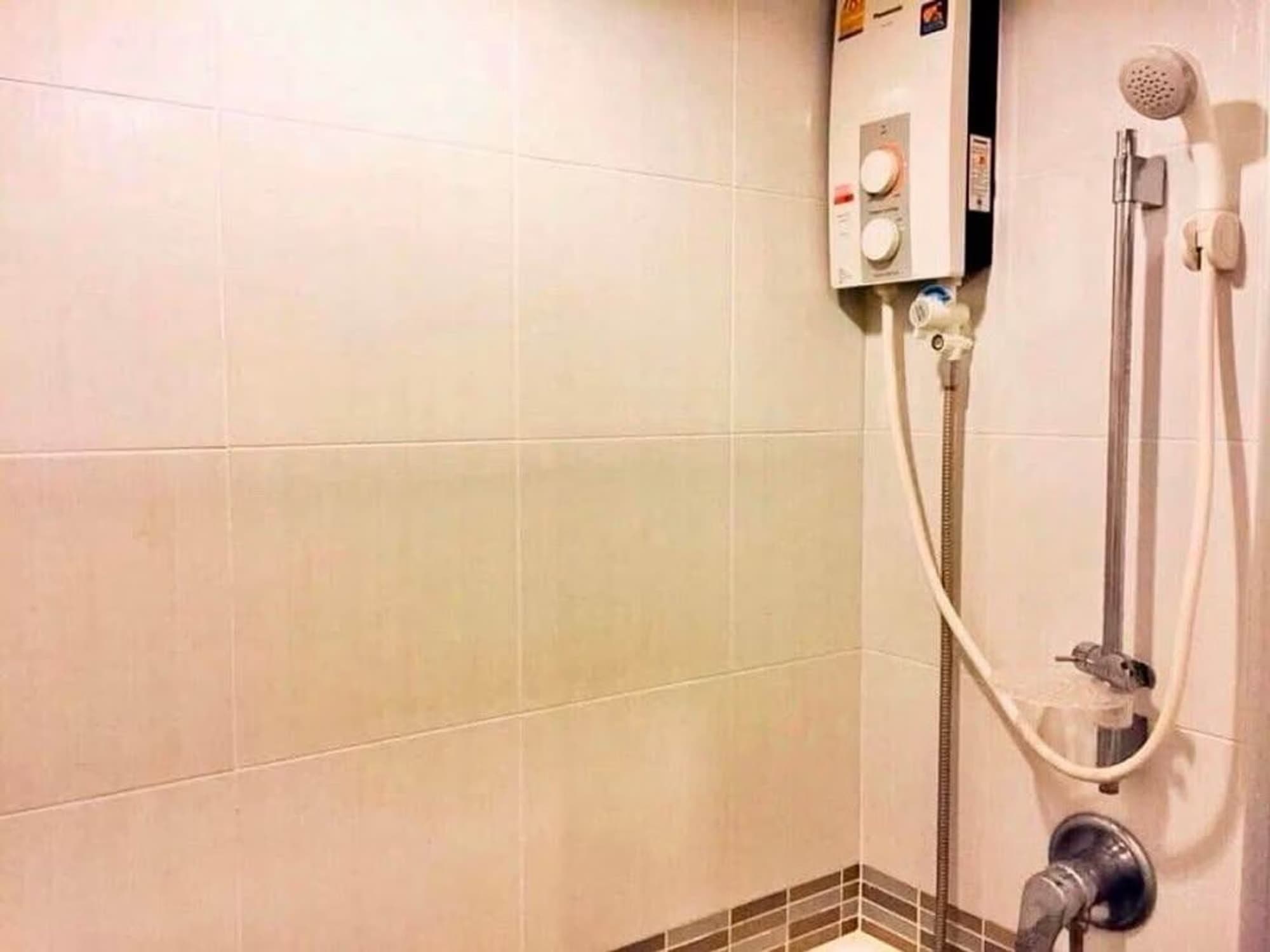 1 ห้องนอน คอนโด สำหรับ ขาย ใน สวนหลวง - Image 10