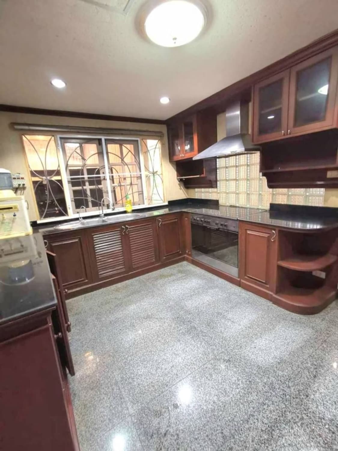 4 Bed House for Rent in Hang Dong - Image 15