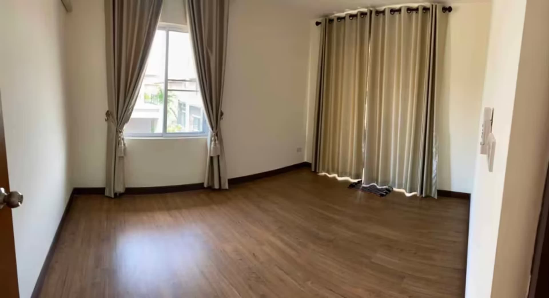 3 Bedroom House - Image 6
