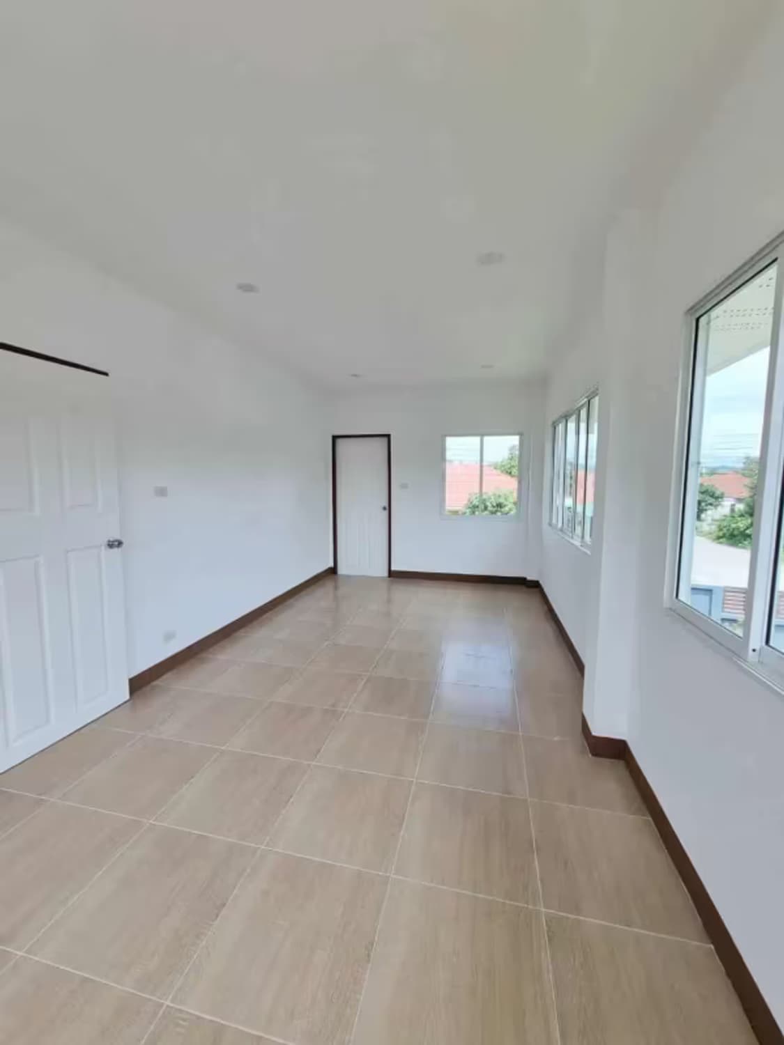 3 Bedroom House - Image 5