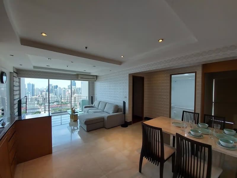 2 Bed Condo for Rent in Huai Khwang