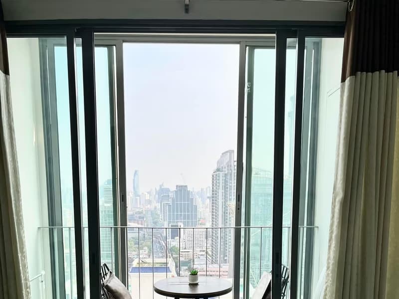 Condo for Rent at Ideo Q Phayathai