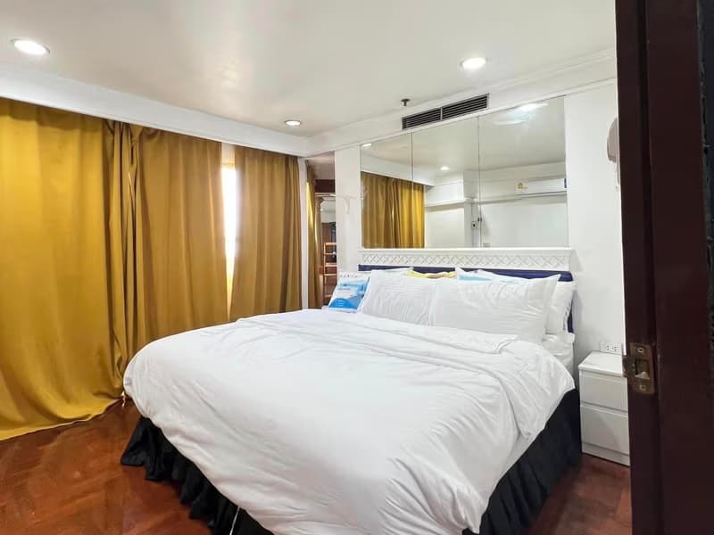 2 Bed Condo for Rent in Ratchathewi