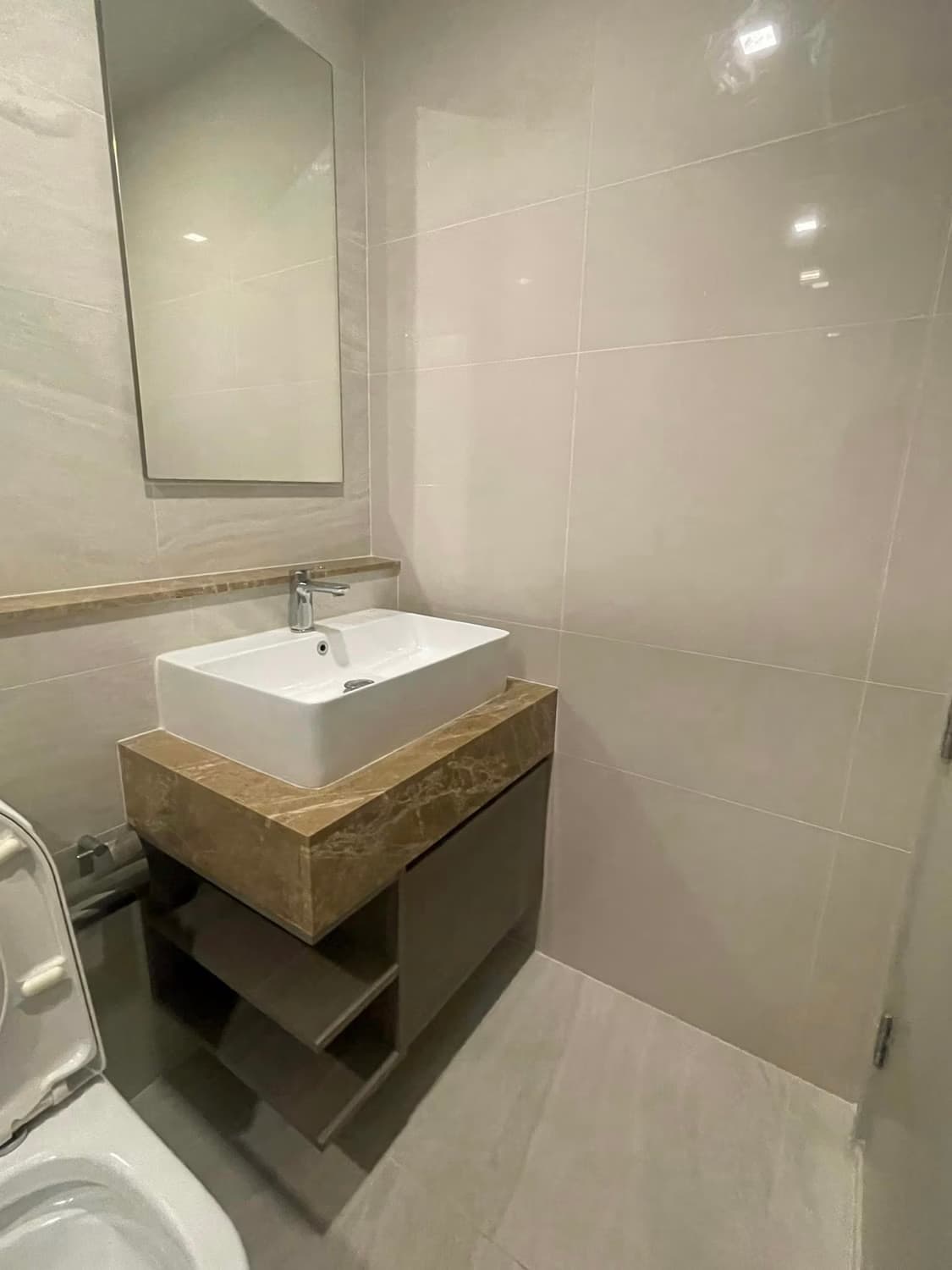  - Image 4