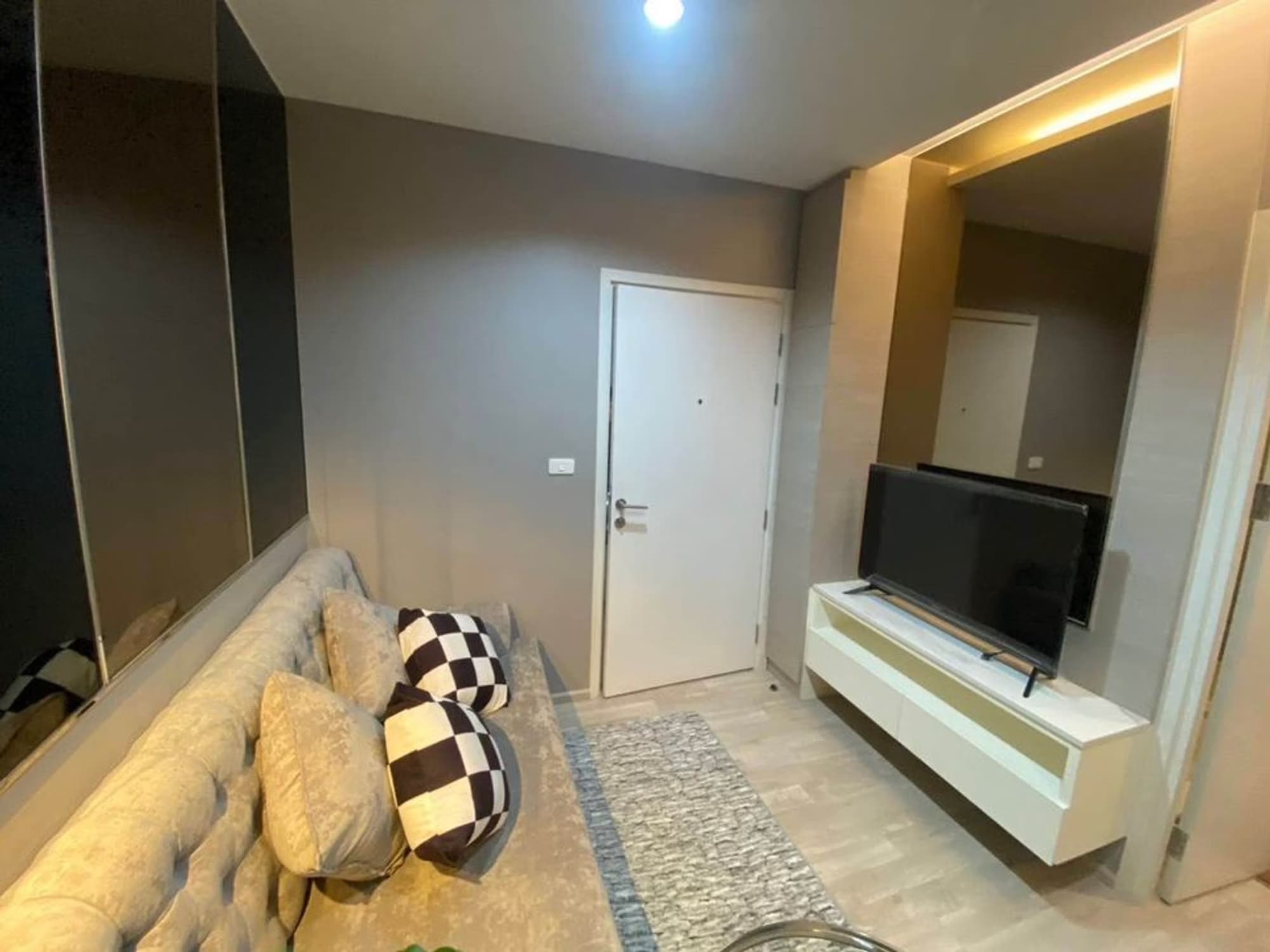 Condo for Sale at Plum Condo Ramkhamhaeng Station - Image 3