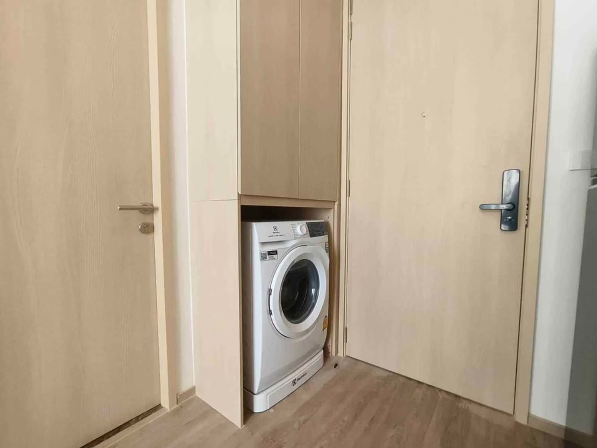  - Image 7