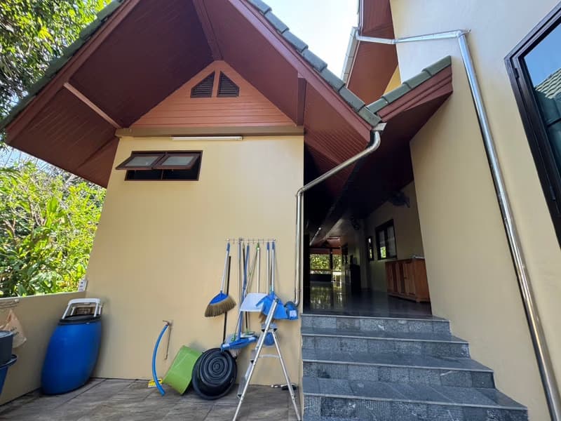 6 Bed House for Sale in Hang Dong District