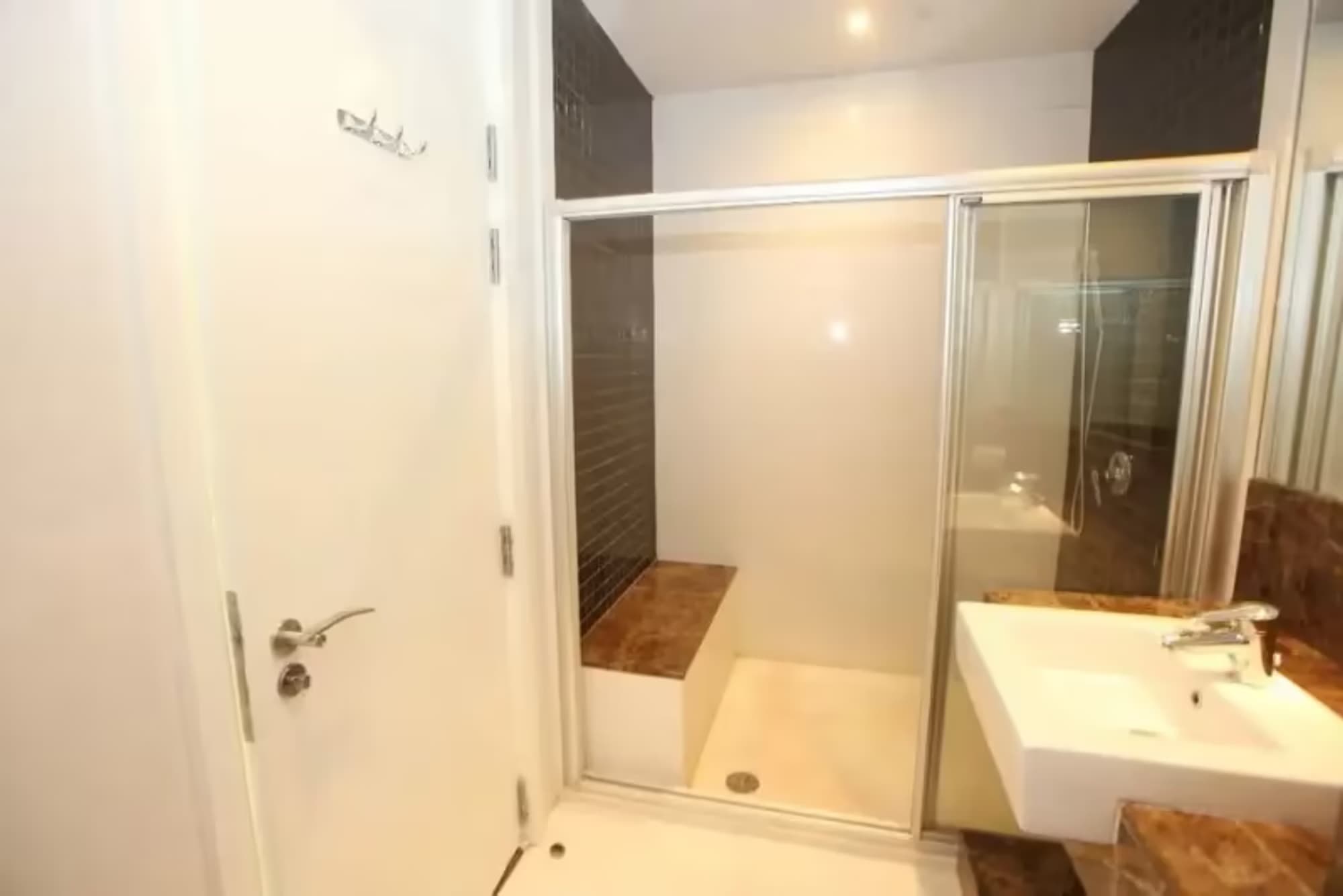4 Bedroom Condo - Image 14