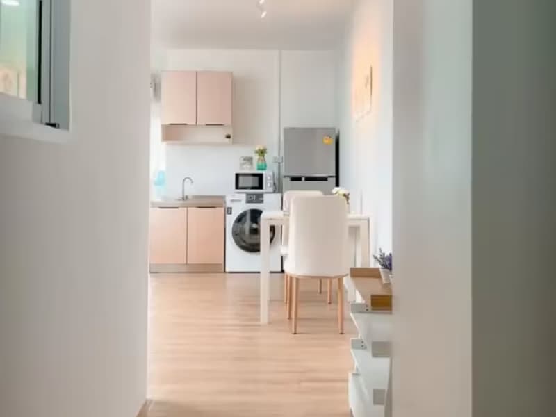 1 Bedroom Condo
