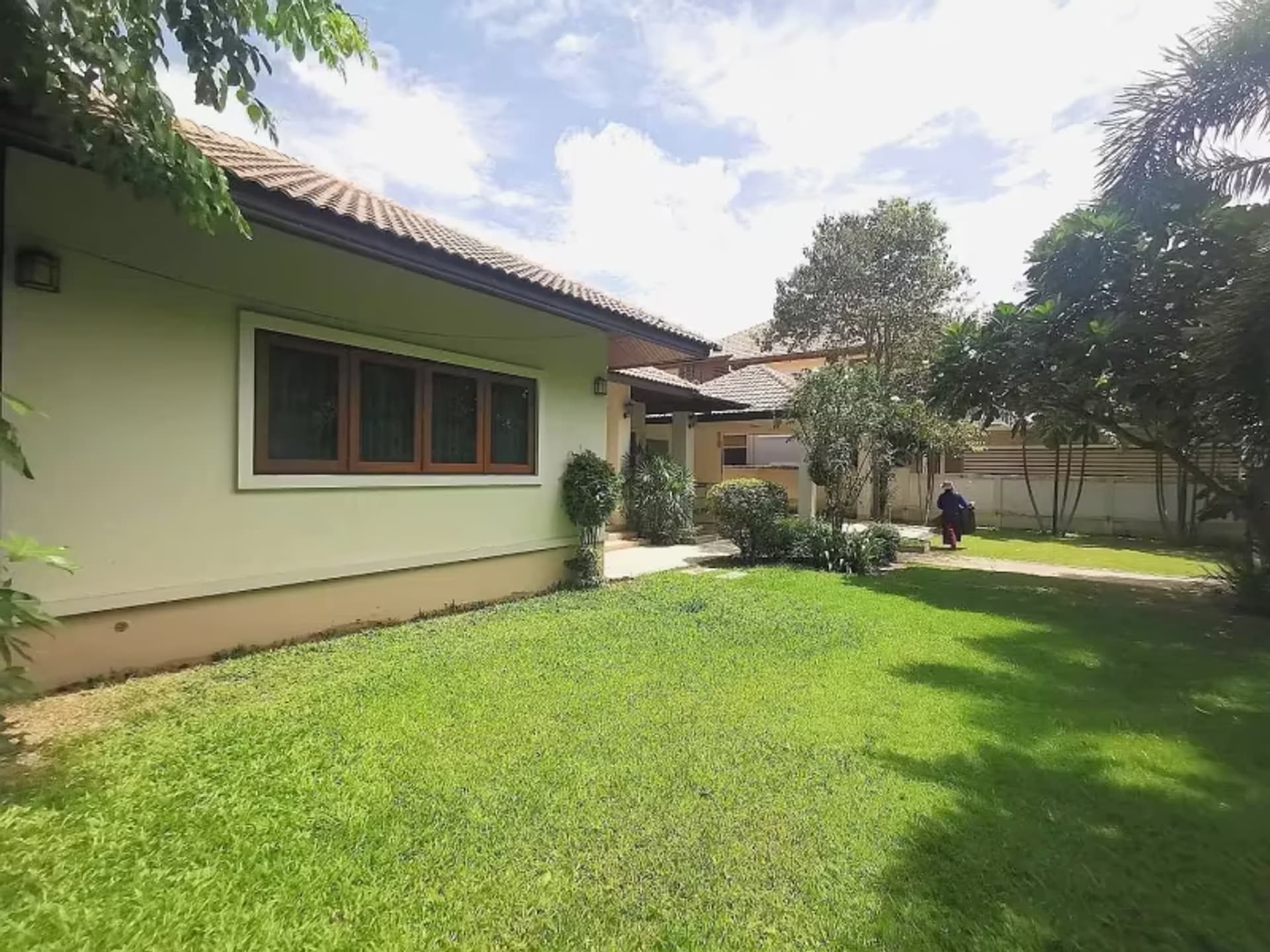 3 Bedroom House - Image 9