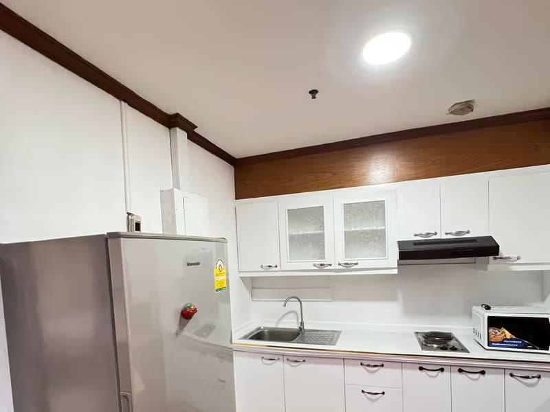 2 Bed Condo for Rent in Ratchathewi