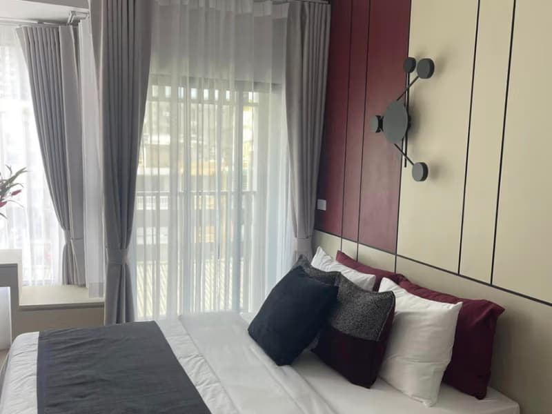 undefined Bed Condo for Rent in Huai Khwang