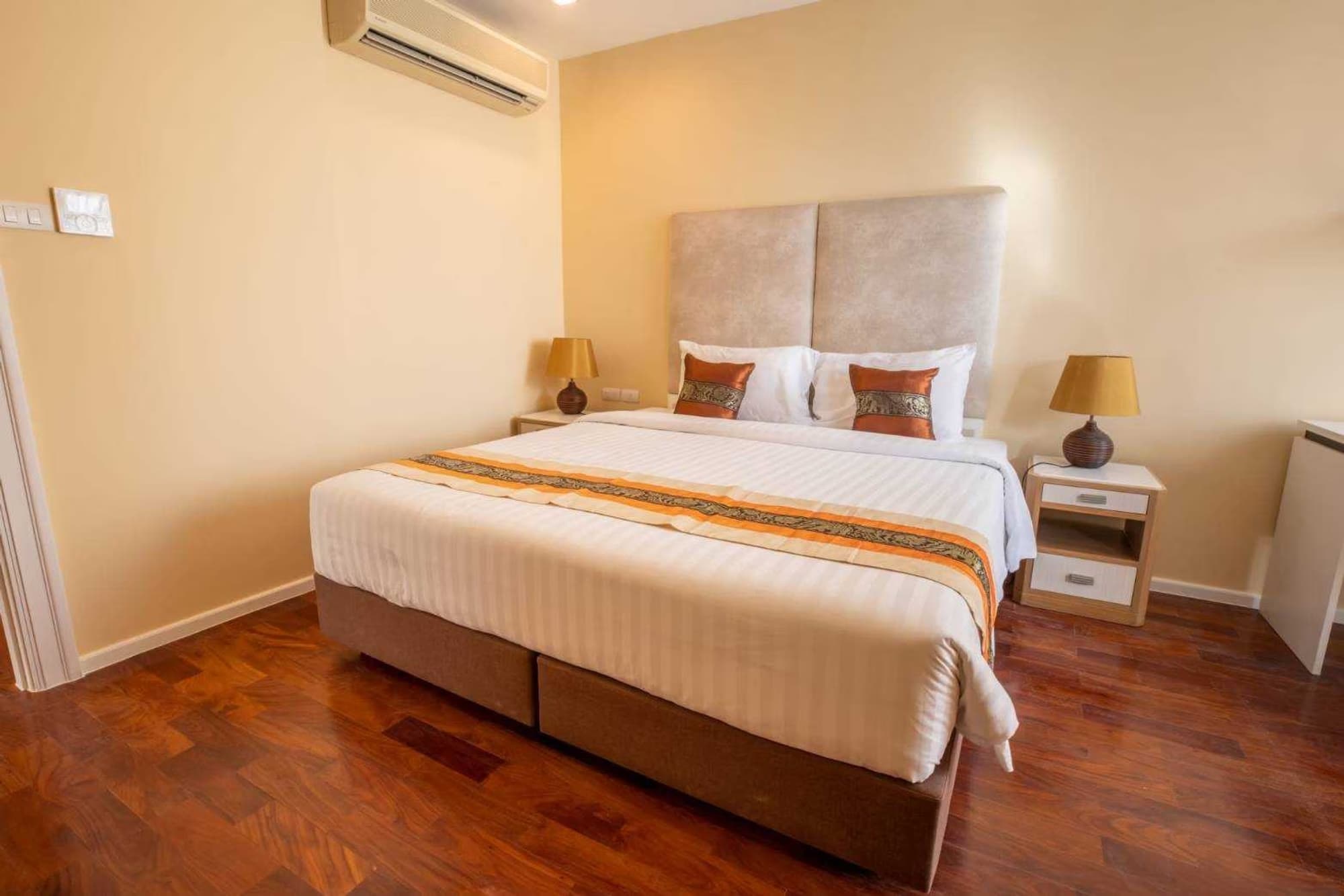 Condo for Rent at GM Service Apartment - Image 25
