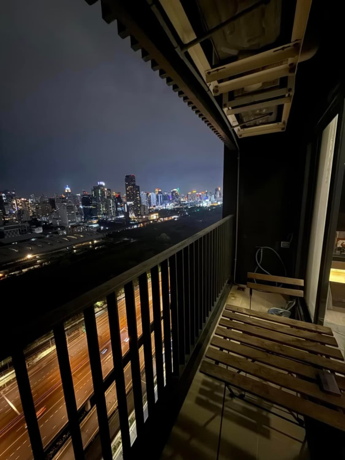 1 Bed Condo for Rent in Pathum Wan - Image 10