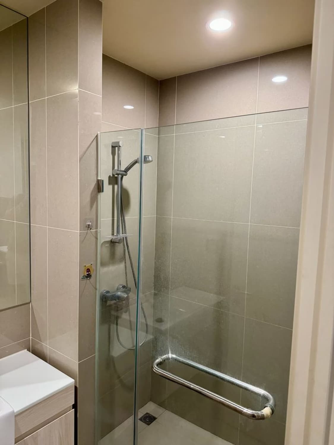 1 Bed Condo for Rent  Near Asok BTS - Image 9