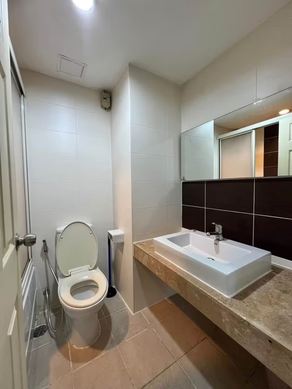 Condo for Rent at Grand Park View Asok - Image 7