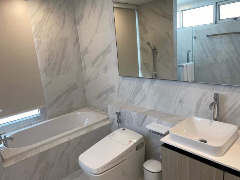 2 Bed Condo for Rent in Khlong Toei