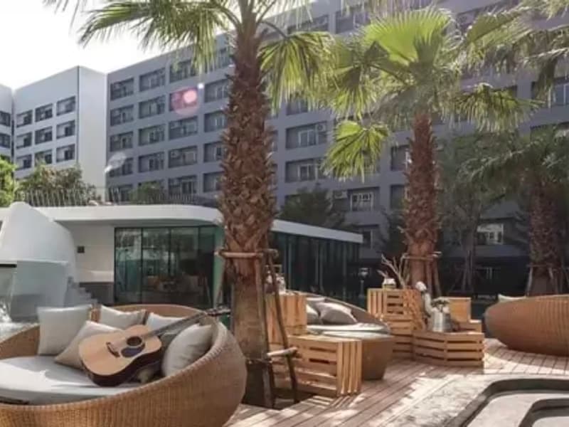 1 Bedroom Condo