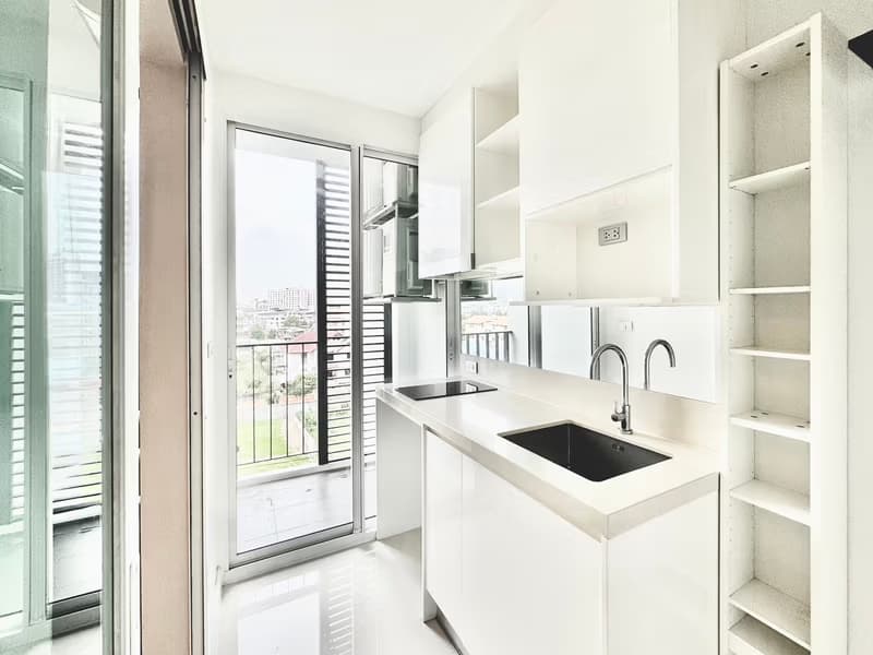 1 Bed Condo for Sale  Near Udom Suk BTS