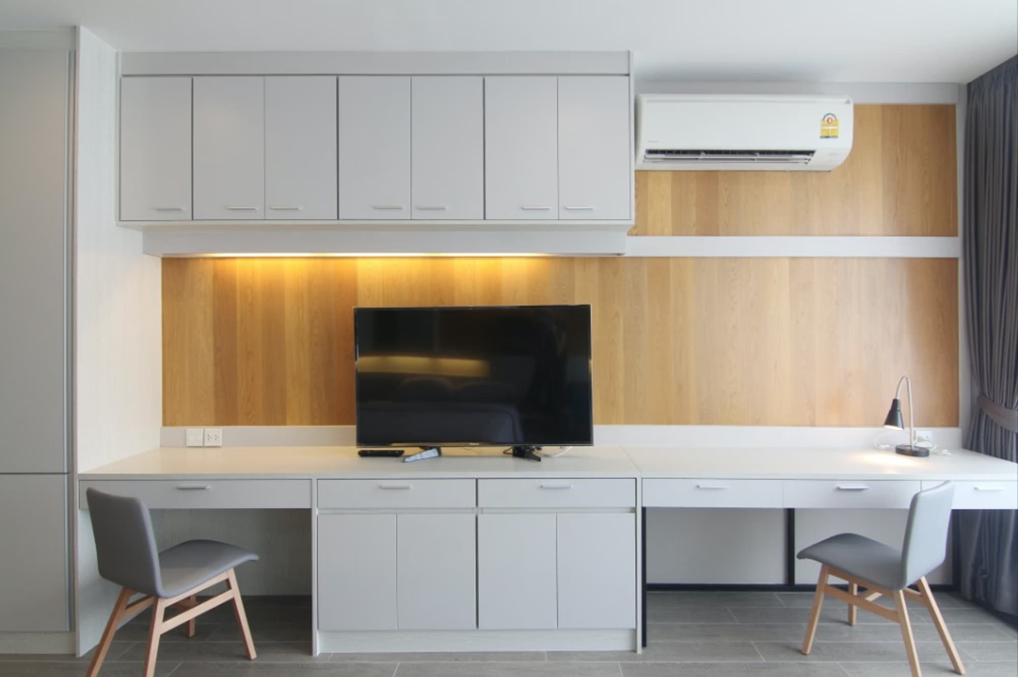 null Bed Condo for Rent  Near Surasak BTS - Image 3