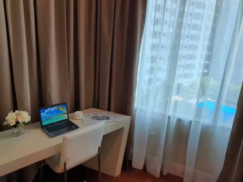 1 Bedroom Condo