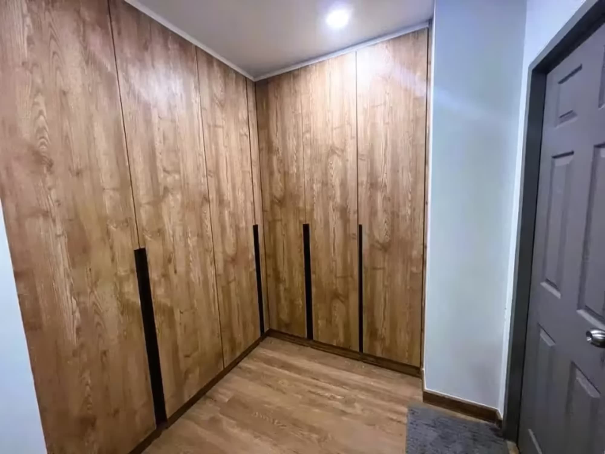 1 Bedroom Condo - Image 2