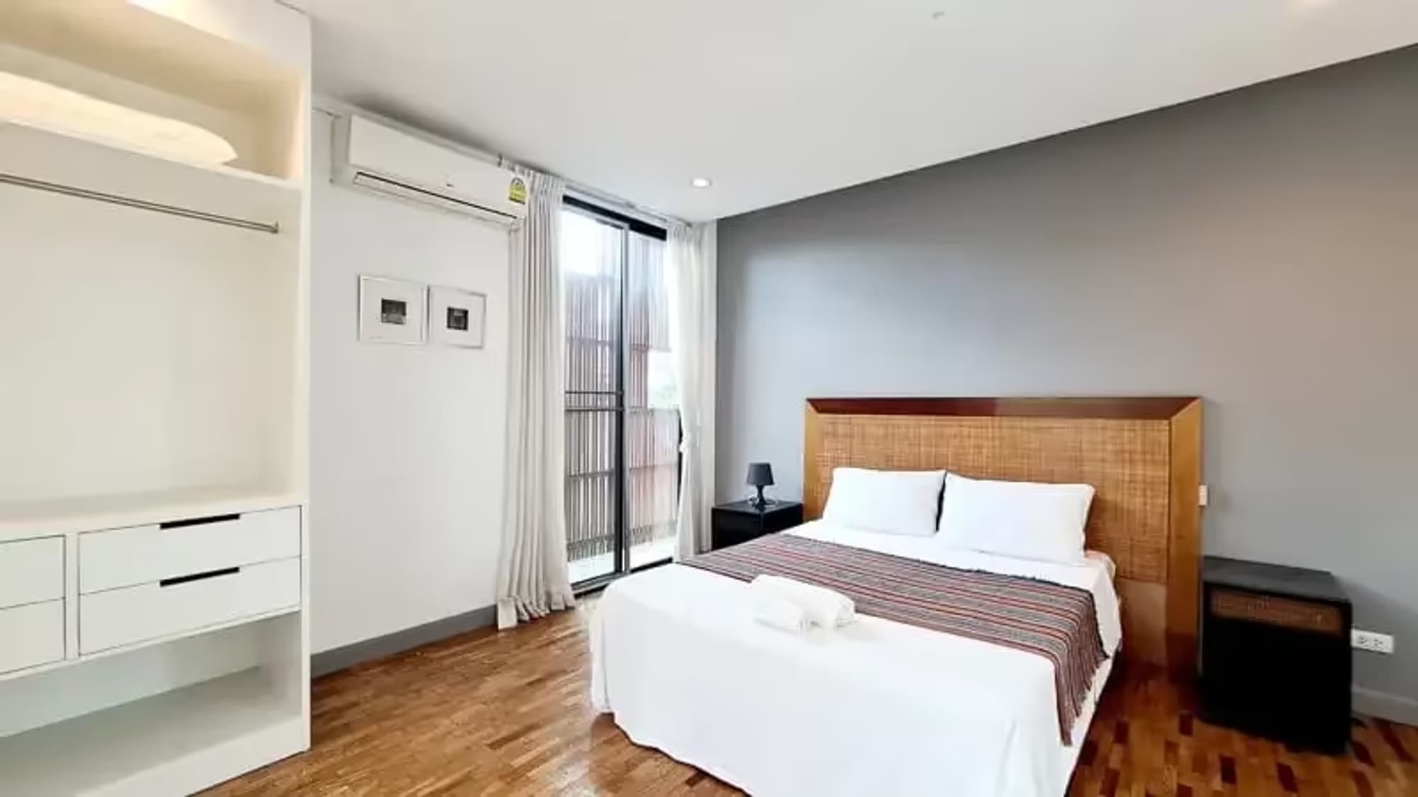4 Bedroom House - Image 12