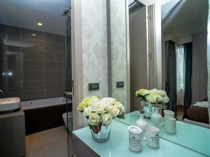 3 Bed Condo for Sale in Ratchathewi