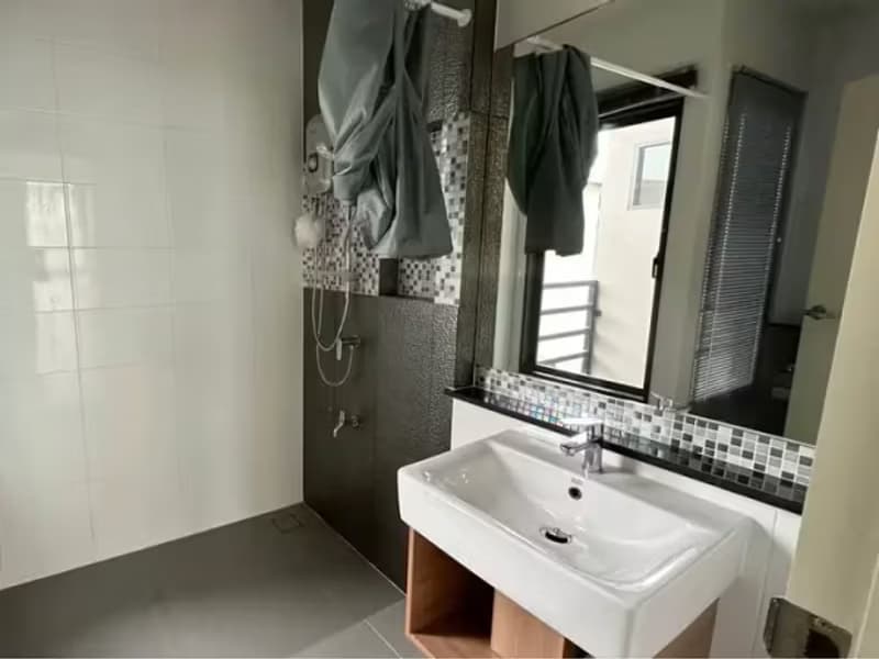 House for Rented at Baan Klang Mueang Bangna-Wongwaen