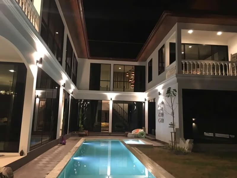 6 Bed House for Sale in Doi Saket