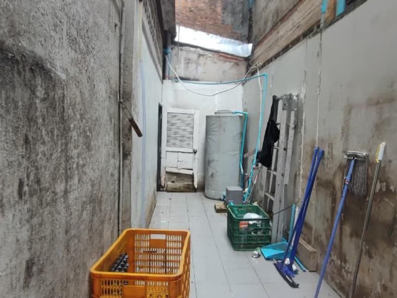1 Bed Commercial for Rent in Khlong Toei