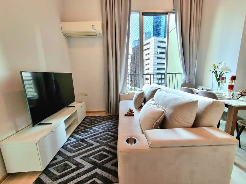 2 Bed Condo for Rent and Sale in Huai Khwang