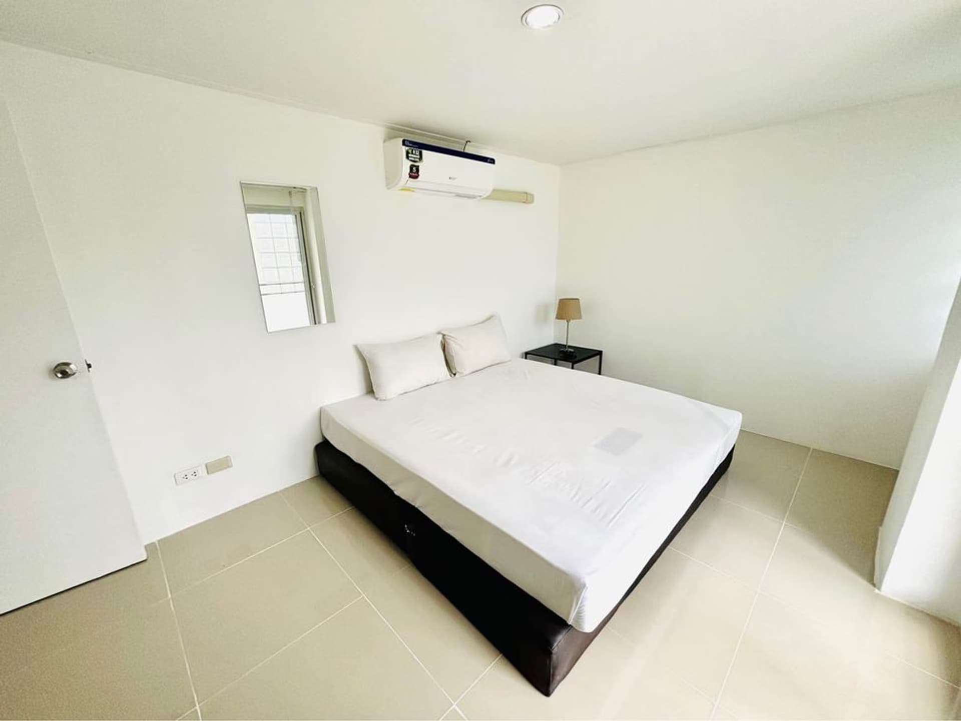  - Image 4