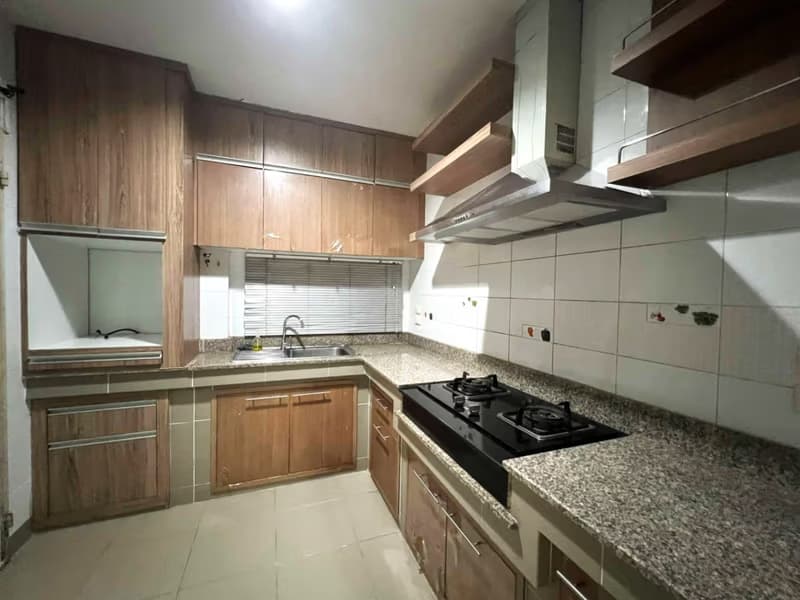 4 Bed House for Rent in Mueang Chiang Mai