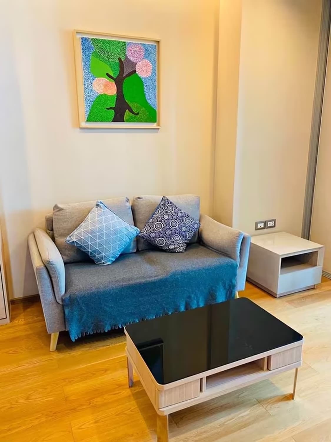 1 Bedroom Condo for Rent - Image 1