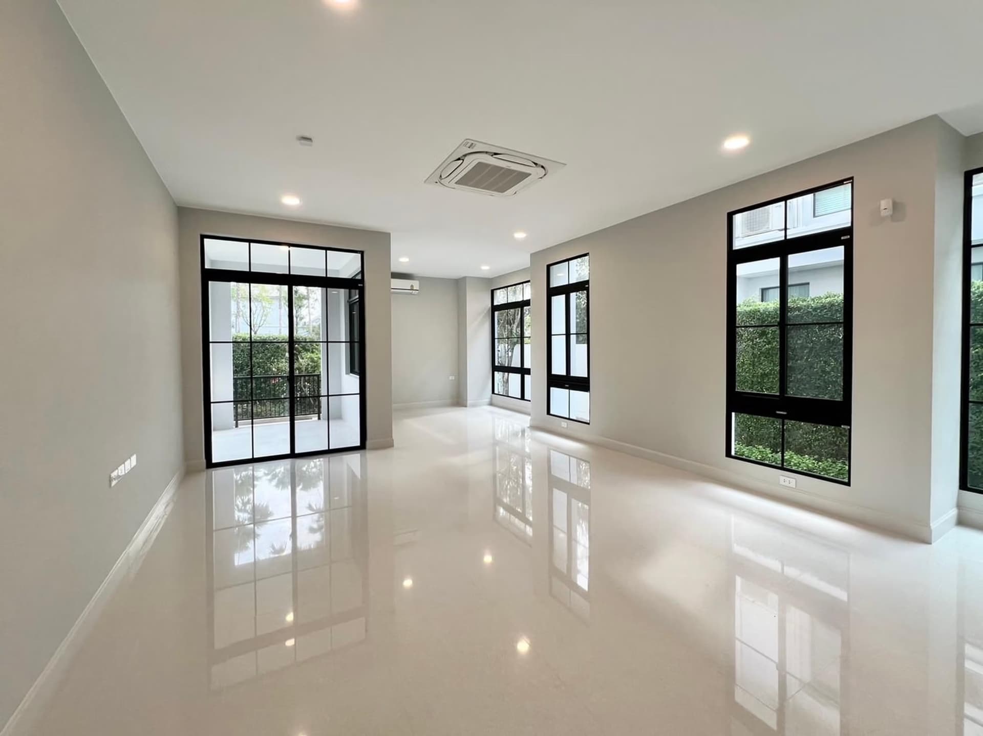  - Image 7