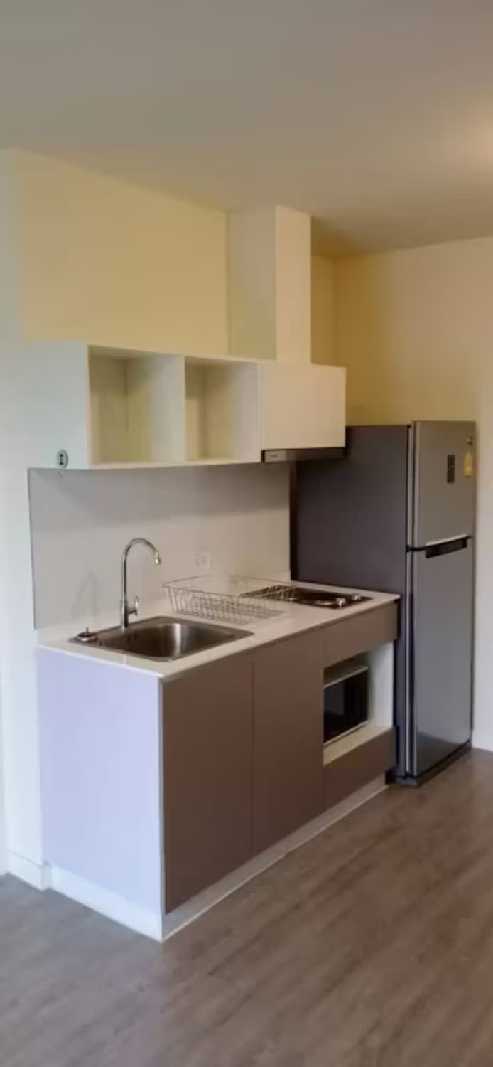 2 Bedroom Condo - Image 7