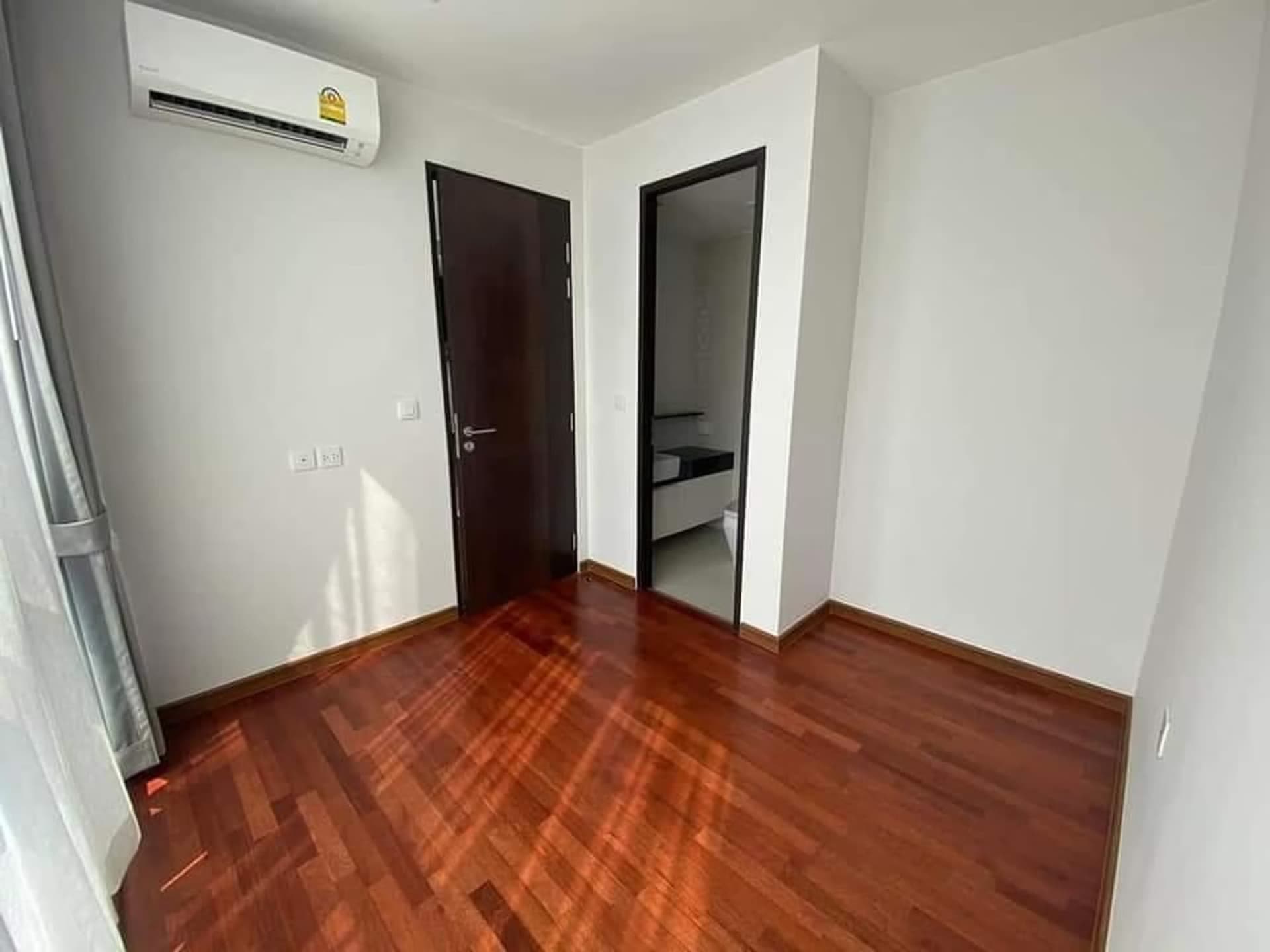1 Bed Condo for Sale in Ratchathewi - Image 2