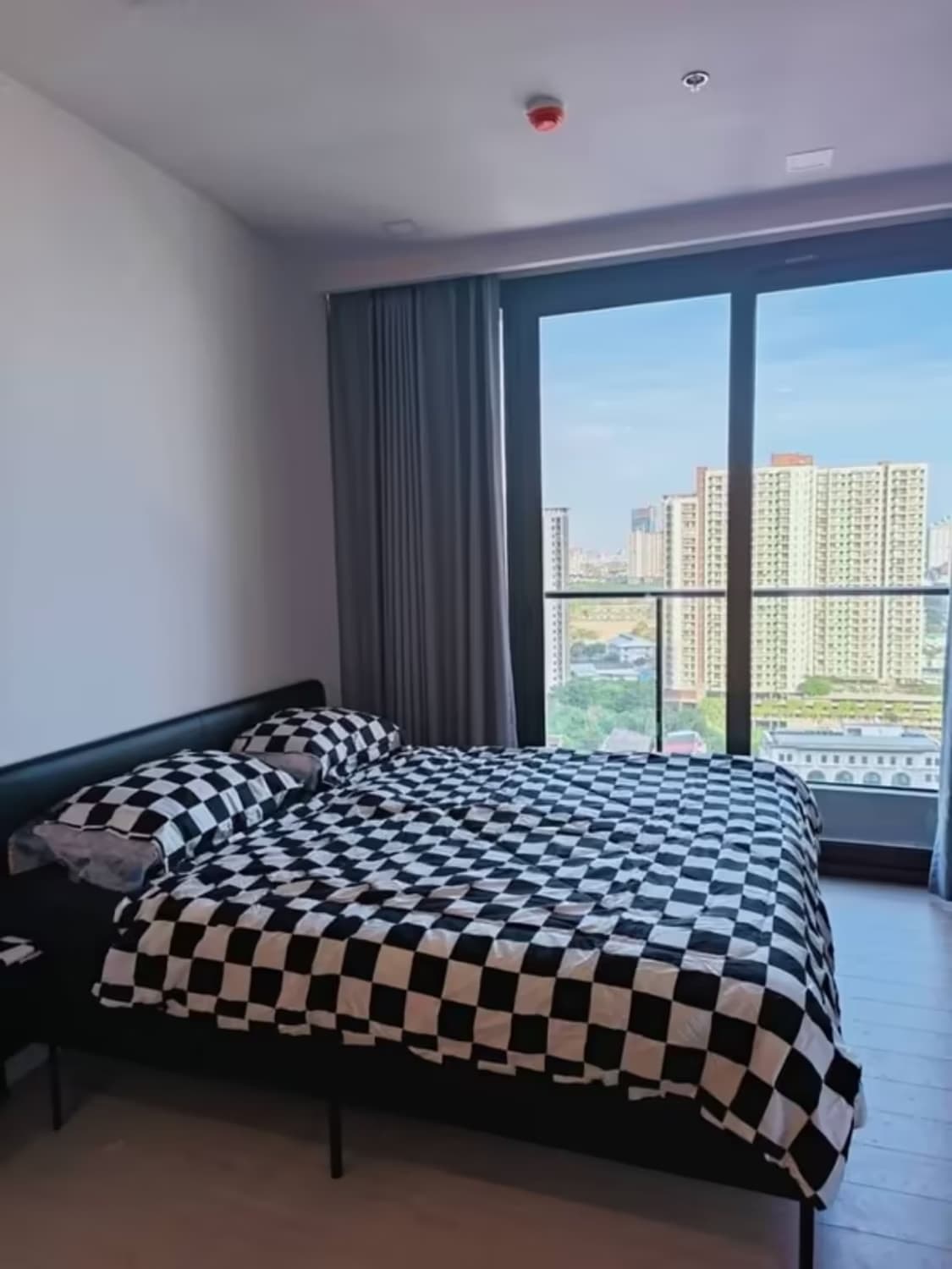 Condo for Rent at One 9 Five Asoke - Rama 9 - Image 9