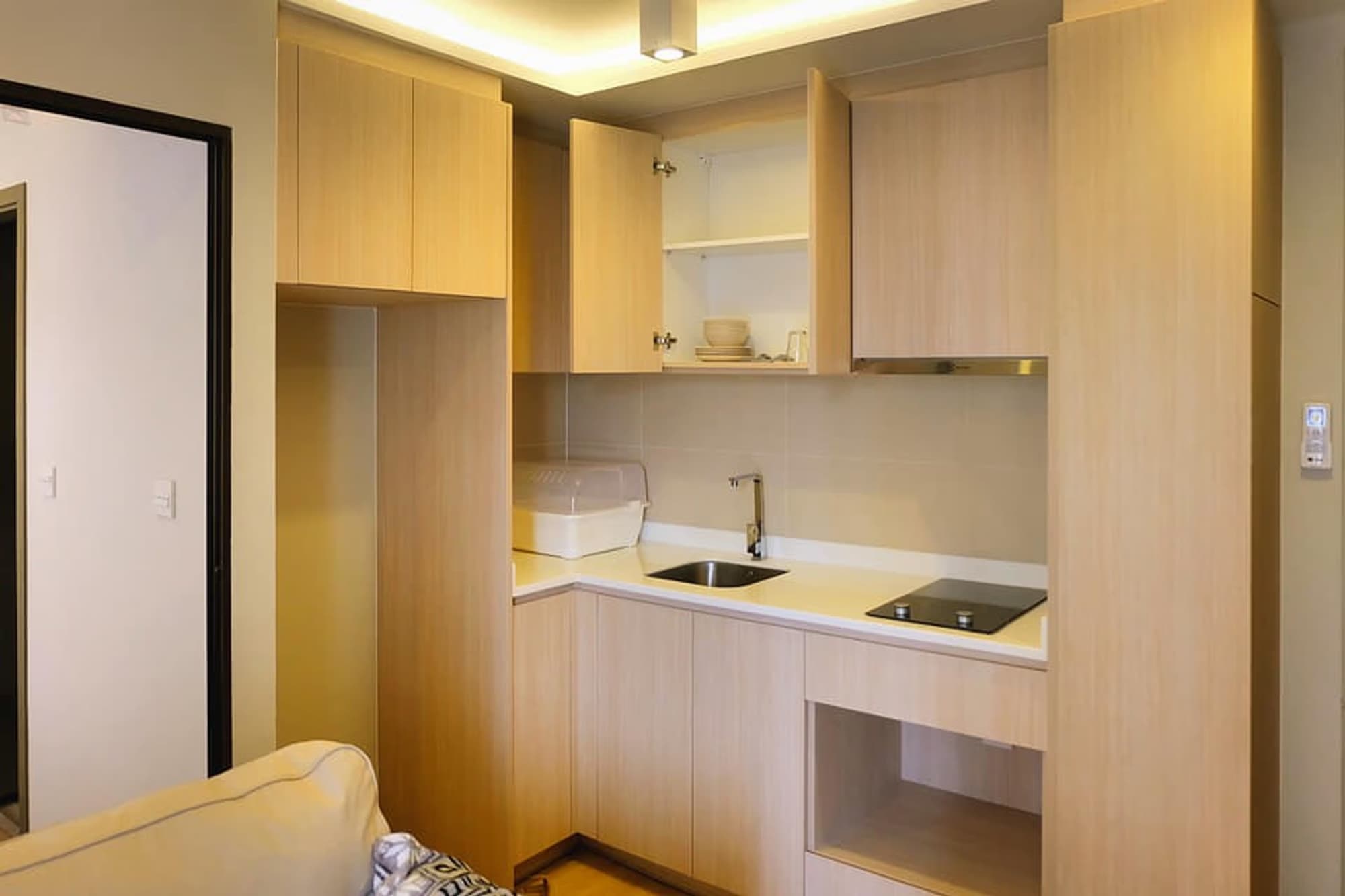 1 Bed Condo for Rent and Sale in undefined - Image 9