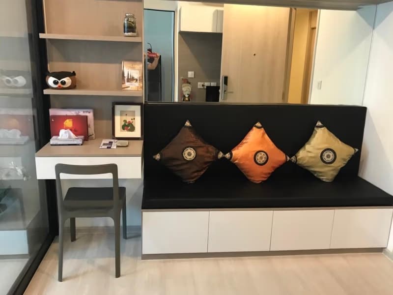 1 Bed Condo for Rent in Huai Khwang