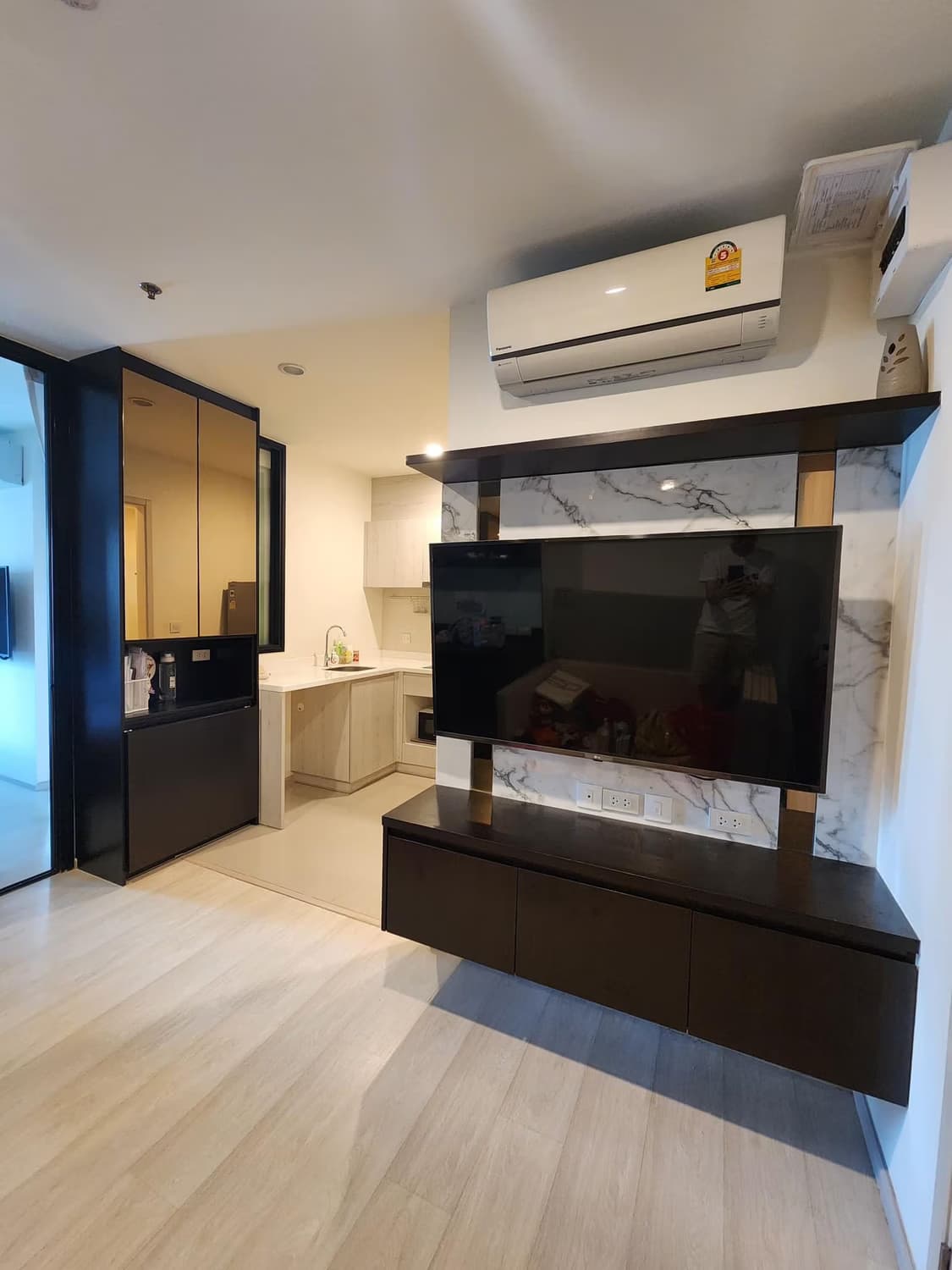 Condo for Rent at Life Asoke - Image 1