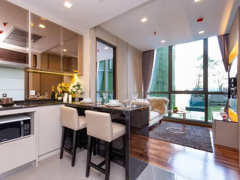  Condo for Sale at WISH Signature Midtown Siam