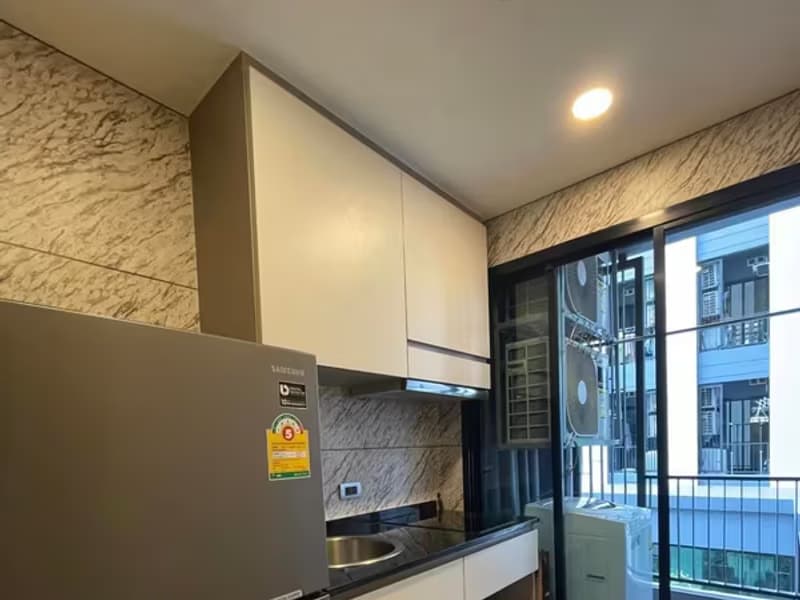 1 Bedroom Condo